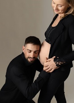 Jéssica Três – realizou ensaio gestante estúdio e newborn da Gabrieli.